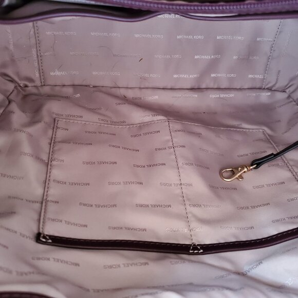 Michael Kors Quincy Large Suede and Leather Tote Bag - Picture 6 of 10